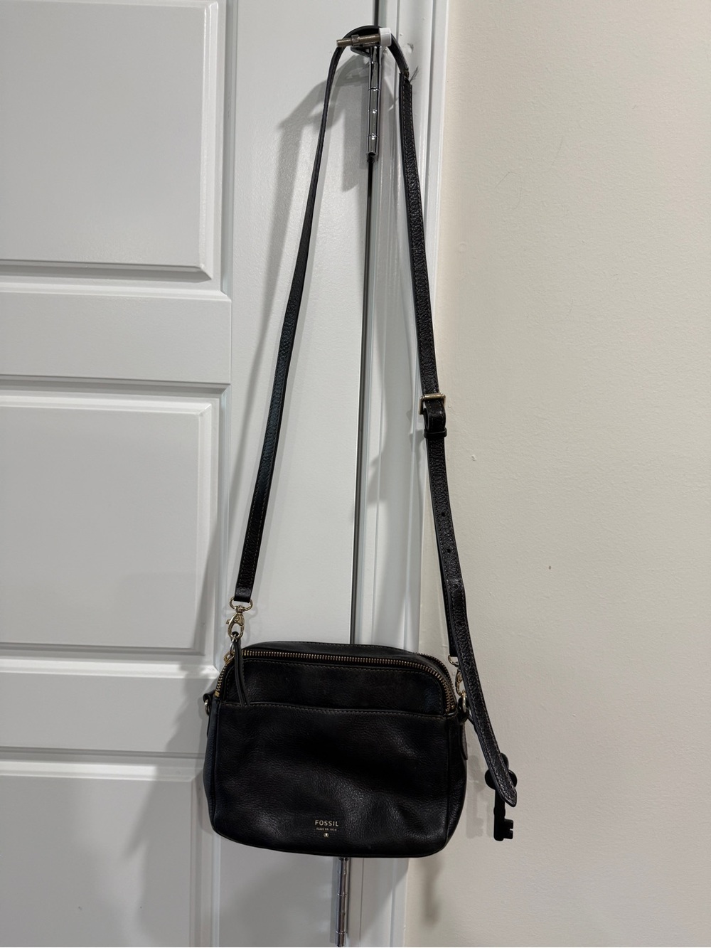 Fossil 1954 Black Leather Fringe Crossbody Bag Gold Hardware Needs New Strap